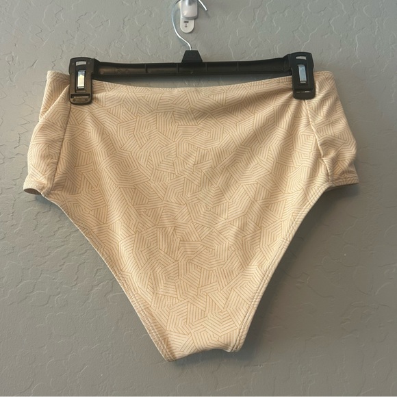 Geode swimwear yellow white geometric pattern tankini set size large - Picture 14 of 16